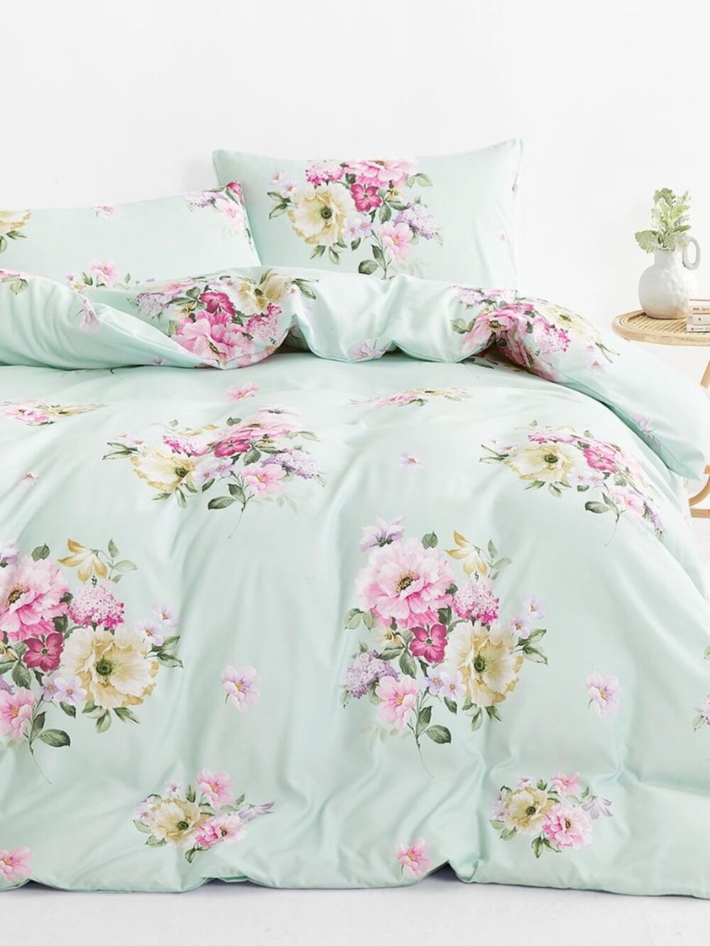 Floral Comforter Set, Shabby Chic Farmhouse Cottagecore Vintage Colorful Pastel